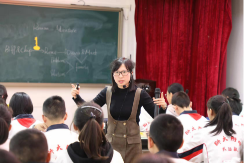实外教师在第三届成都市初中英语教学大赛中捷报频传
