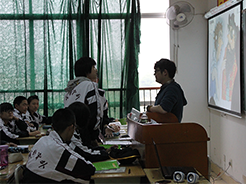 广州、石家庄两地英语教师到我校观摩《典范英语》教学交流活动